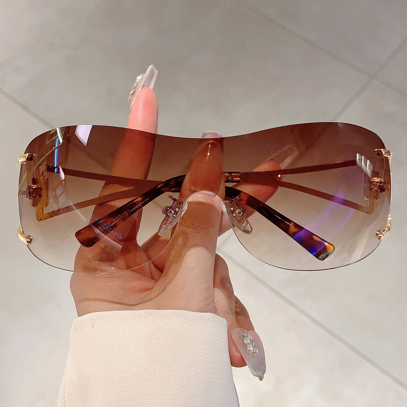 Nova Gradient Veil Shades