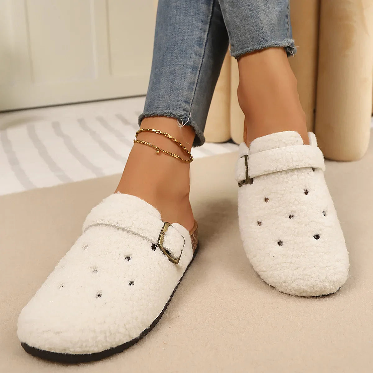 Nestle Fleece Clogs