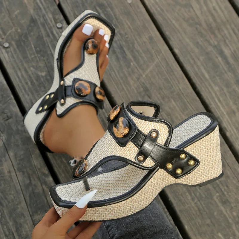 Aurelle Sculpted Strap Sandals