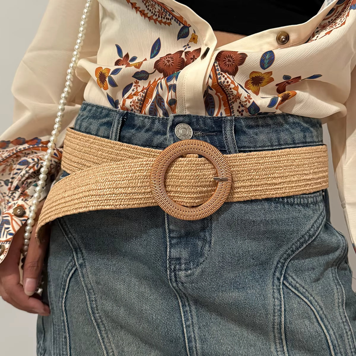 Marais Circle Raffia Belt
