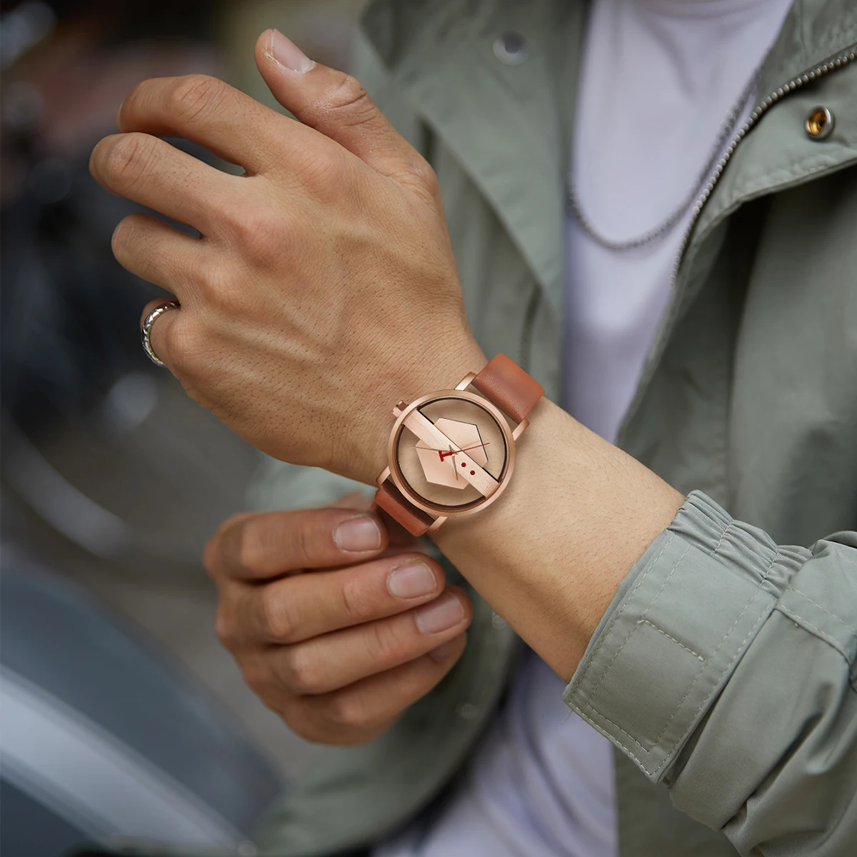 Obsidian Facet Timepiece