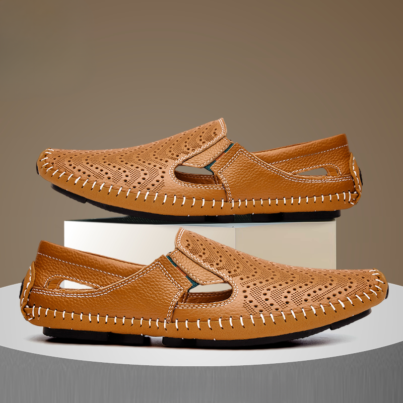 Le Flaneur Navy Cut-Out Loafer