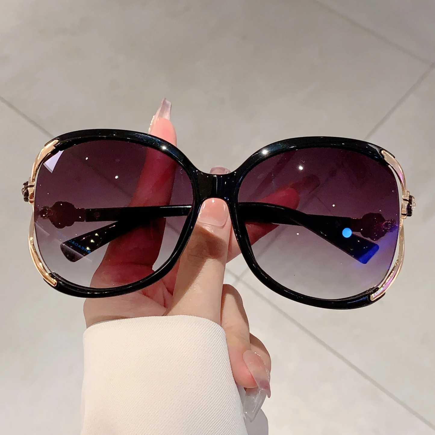 Blooming Rose Temple Gradient Sunglasses
