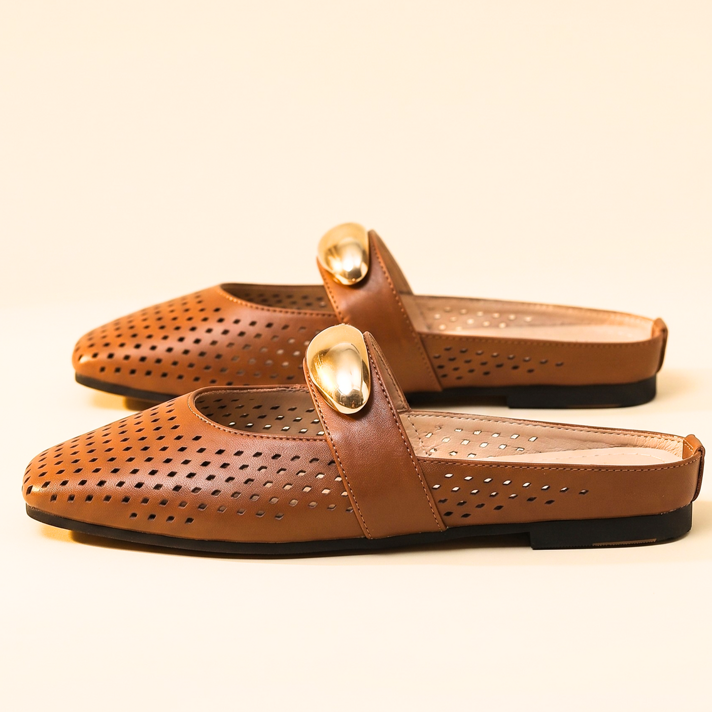 Céleste Toffee Perforated Mary Mule