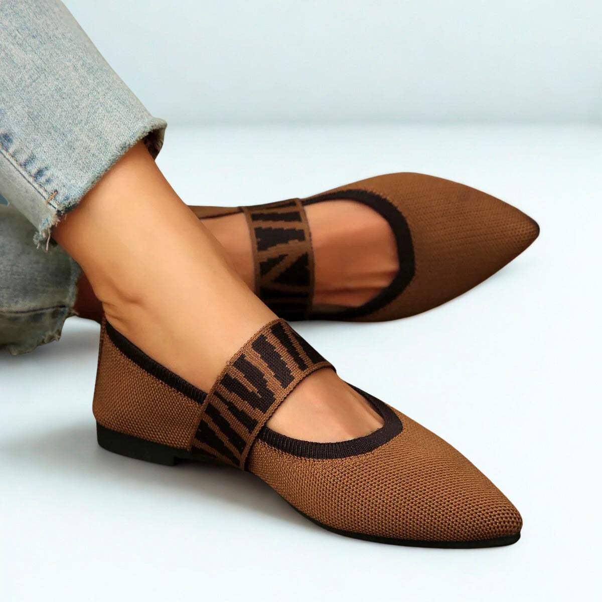 Sovereign Pointed Flat