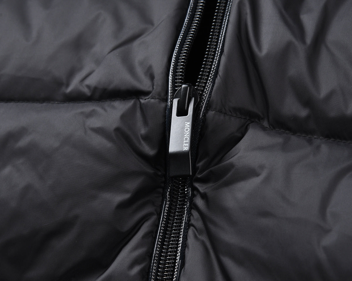 Hybrid Knit Sleeve Down Jacket