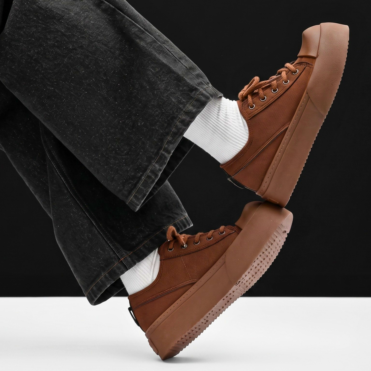 Hawthorne Suede Trainer