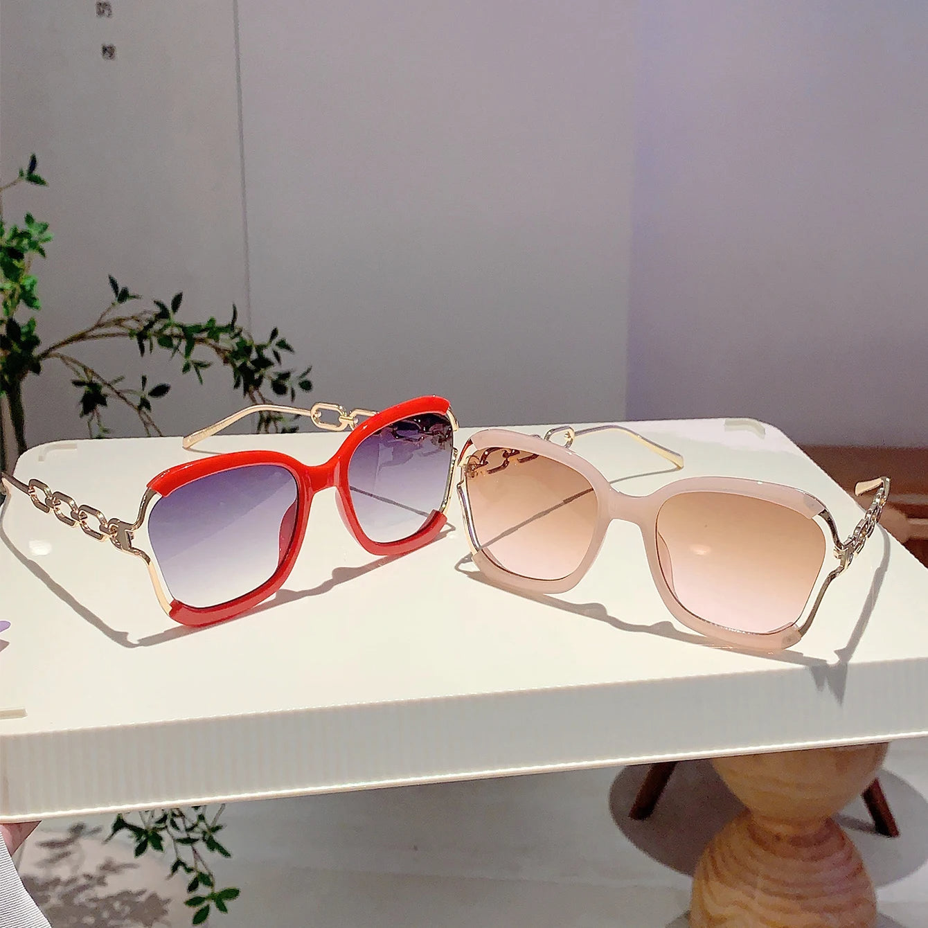 Soleil Chain-Link Gradient Frame Eyewear