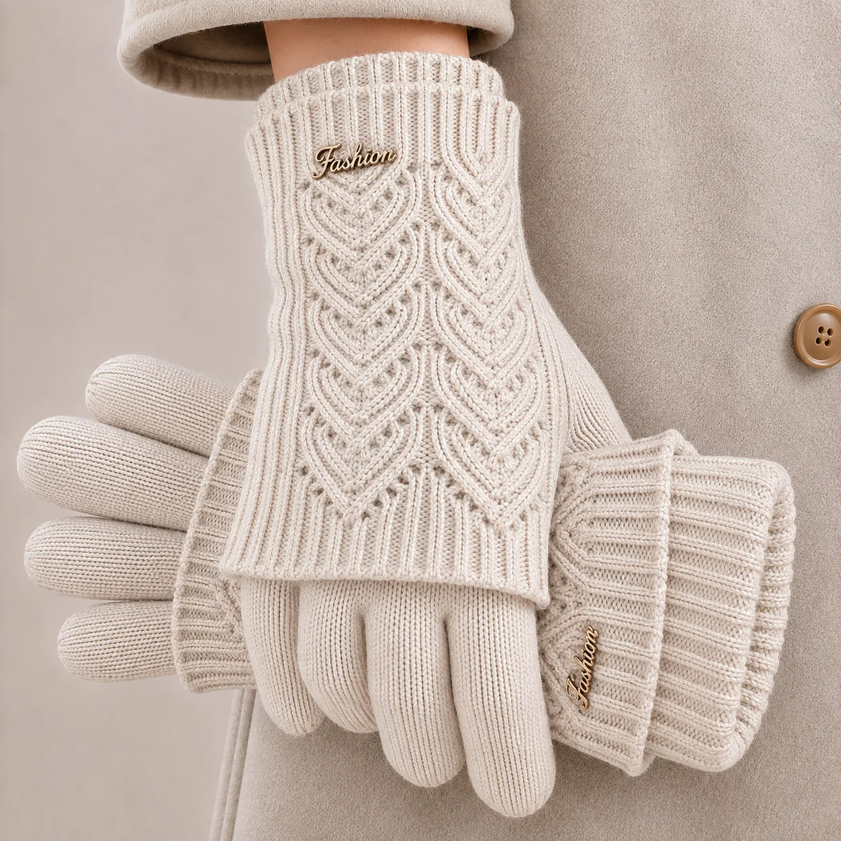 Elara Heart-Knit Gloves