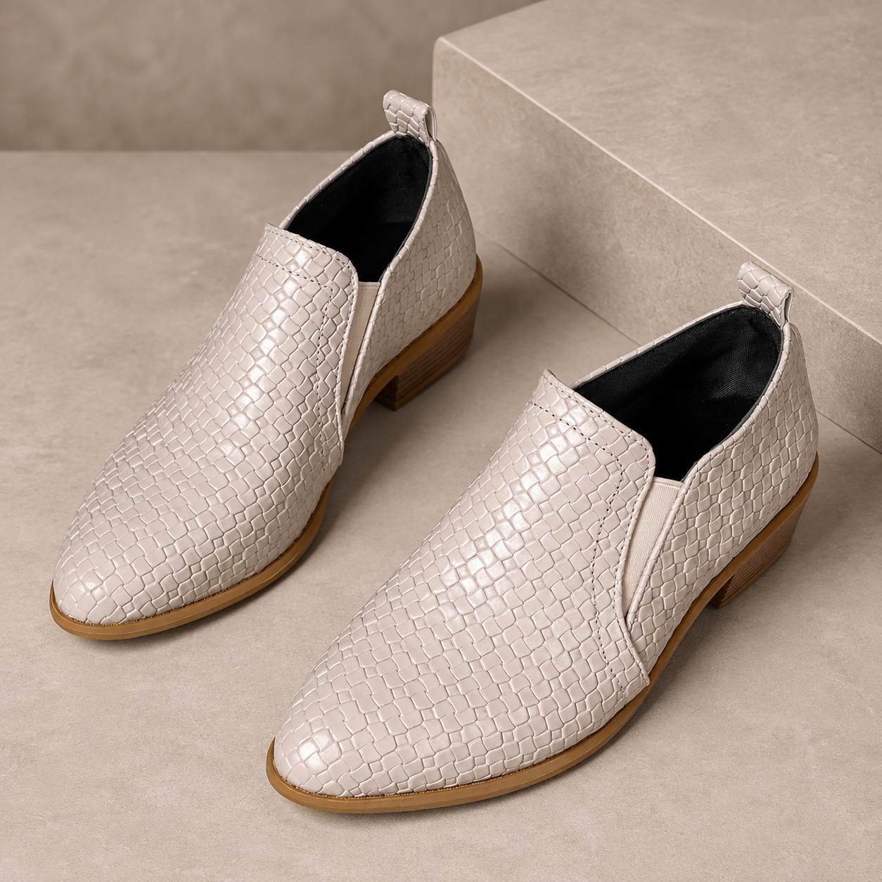Bellamy Woven Gusset Flats