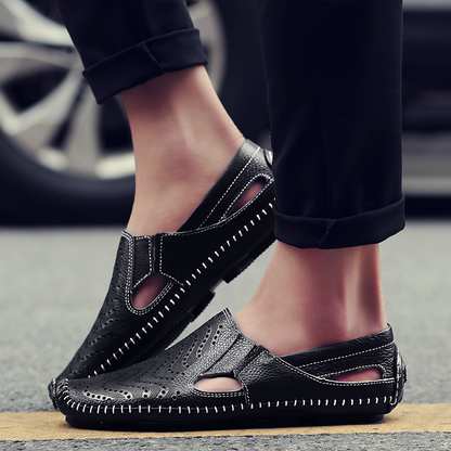 Le Flaneur Navy Cut-Out Loafer