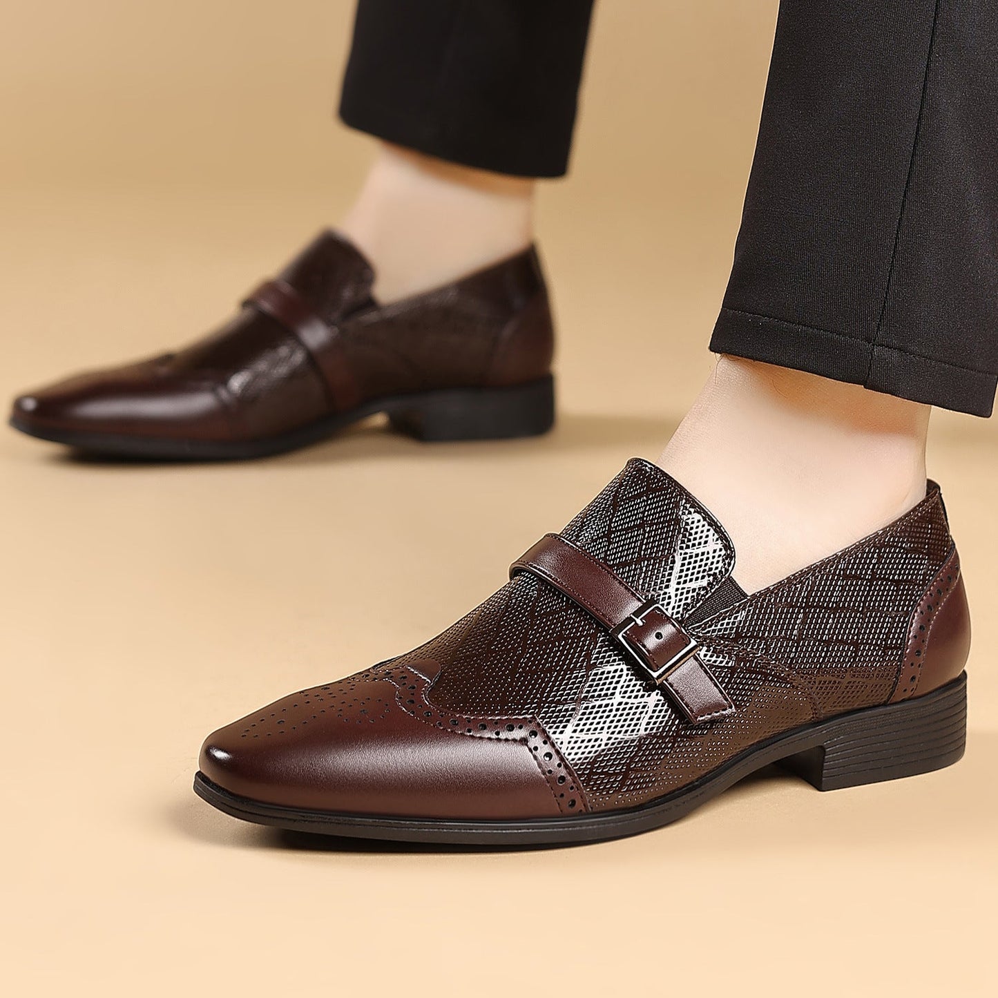 Serpentine Detail Dress Shoe