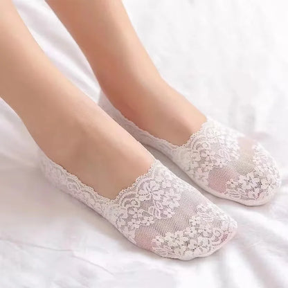 Chantilly Hush Slip-On Socks