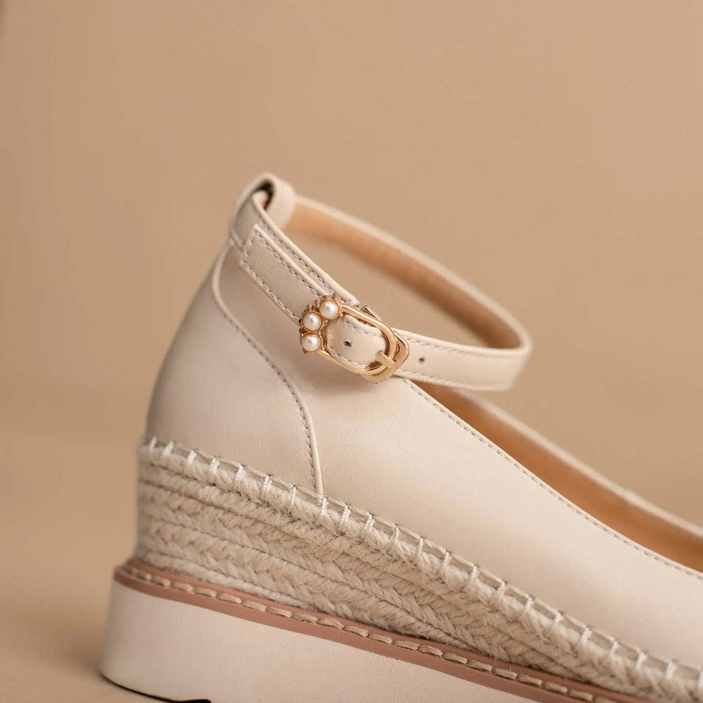 Victoria Braided Pump