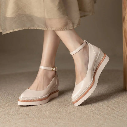 Victoria Braided Pump