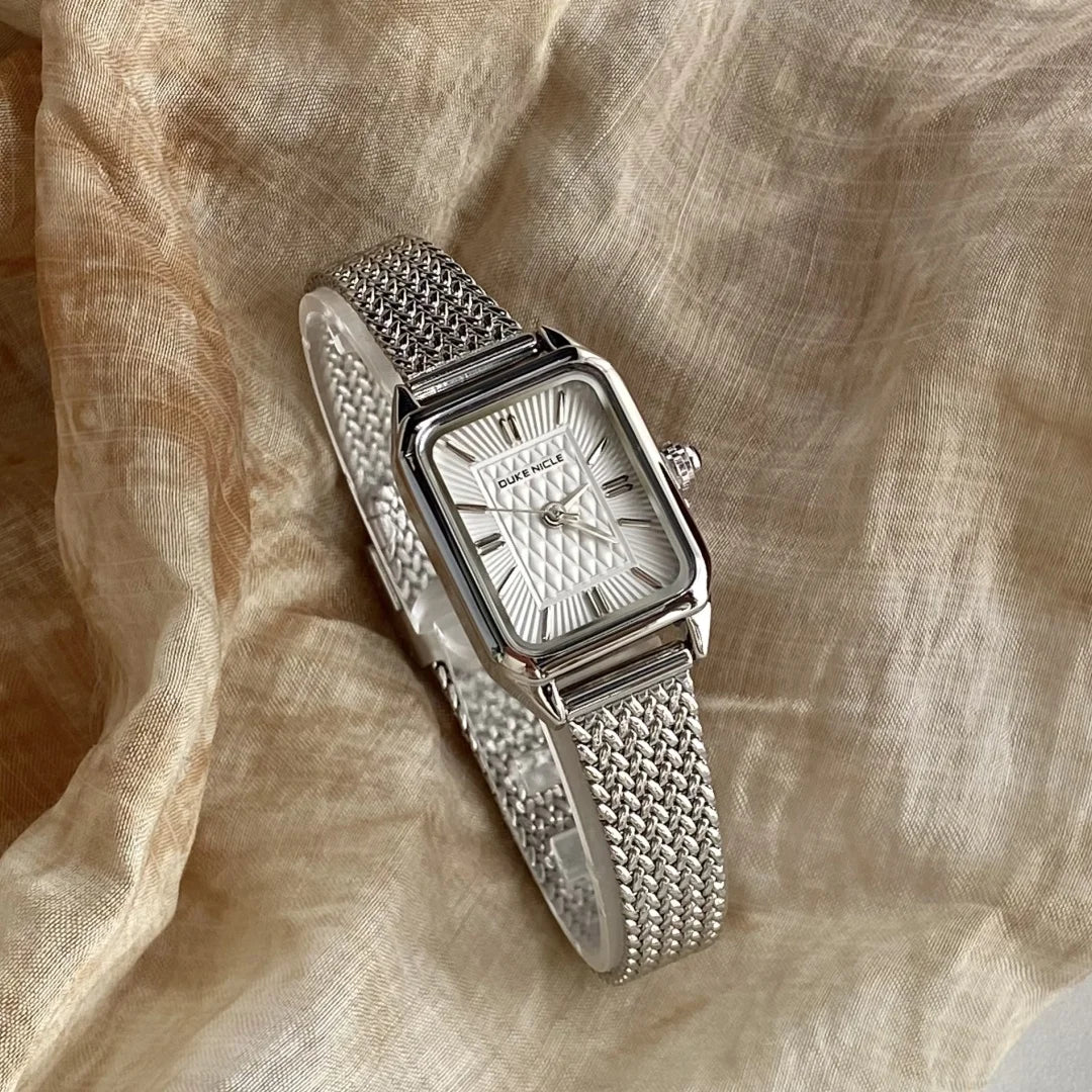 Vintage-Inspired Mesh Bracelet Watch
