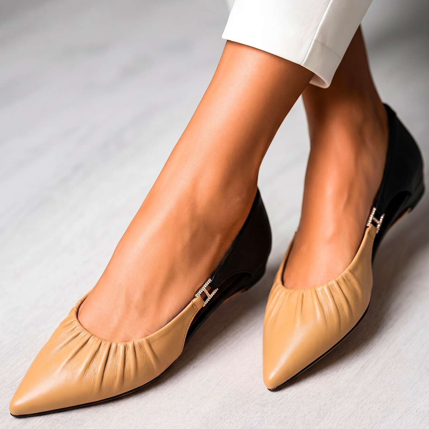 Lumière Cut-Out Toe Slipper