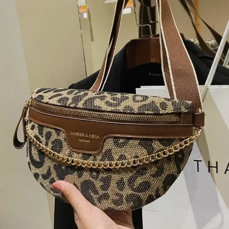Soren Chain Crossbody