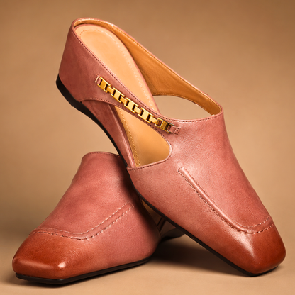 The Chambord — Chain-Trim Cutaway Leather Slide