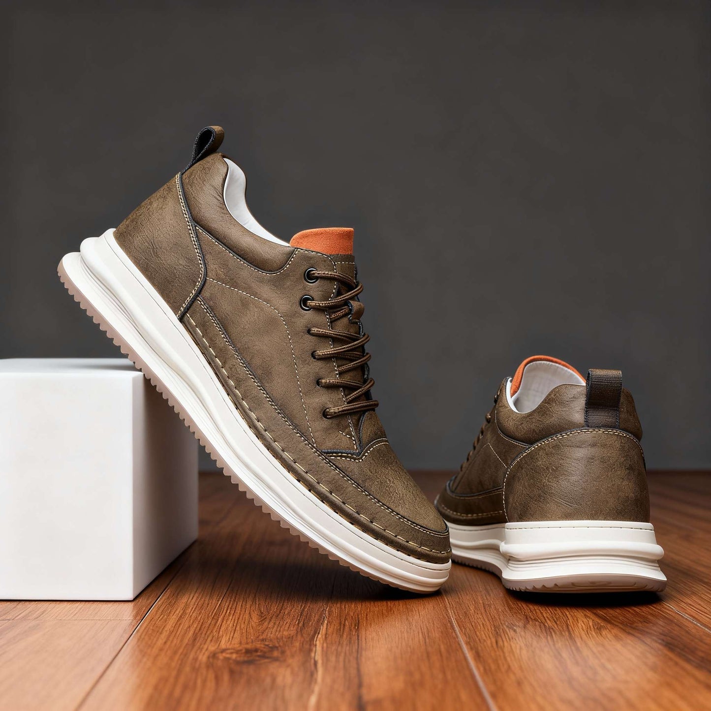 Nubuck Terracotta-Tab Trainer