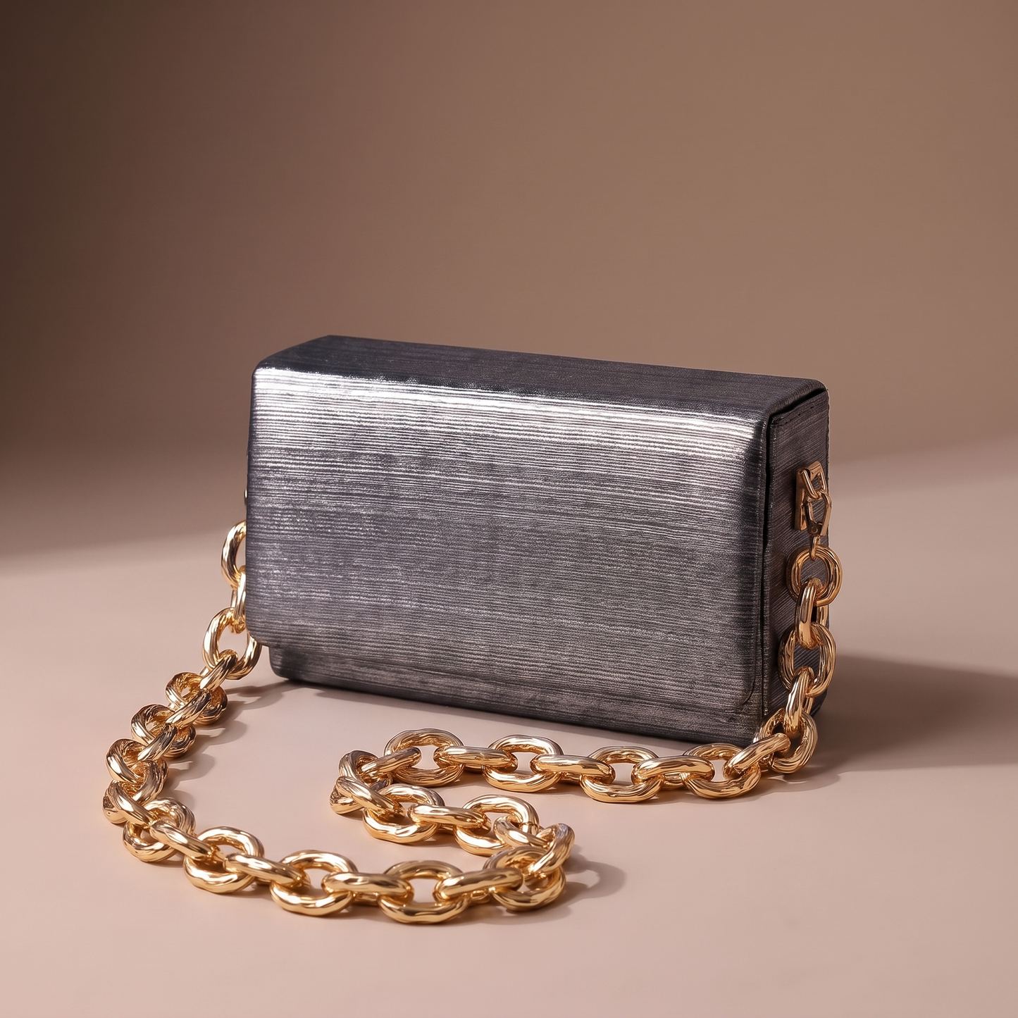 Solene Chain Clutch