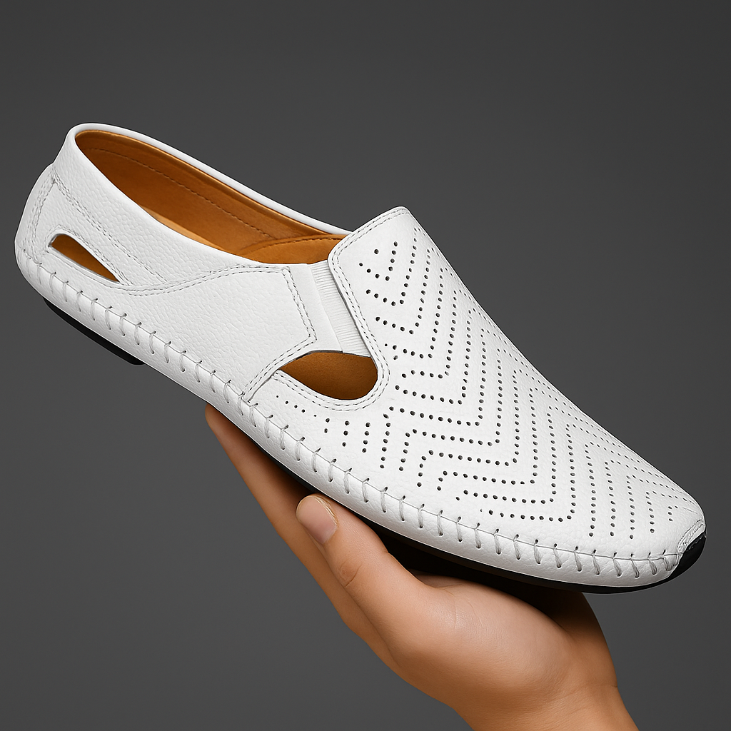 Le Flaneur Navy Cut-Out Loafer