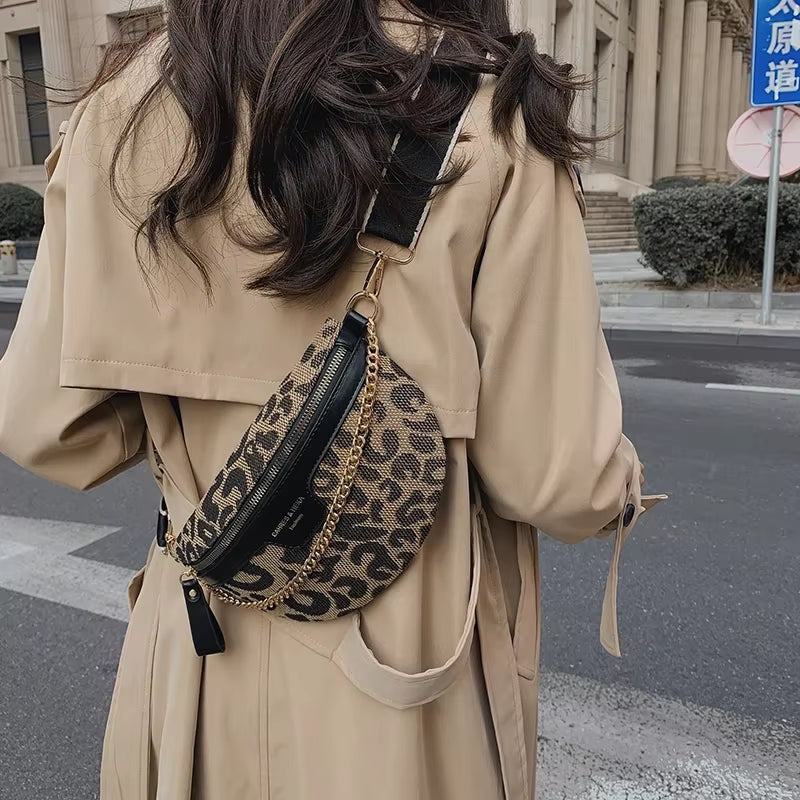 Soren Chain Crossbody