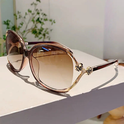 Blooming Rose Temple Gradient Sunglasses